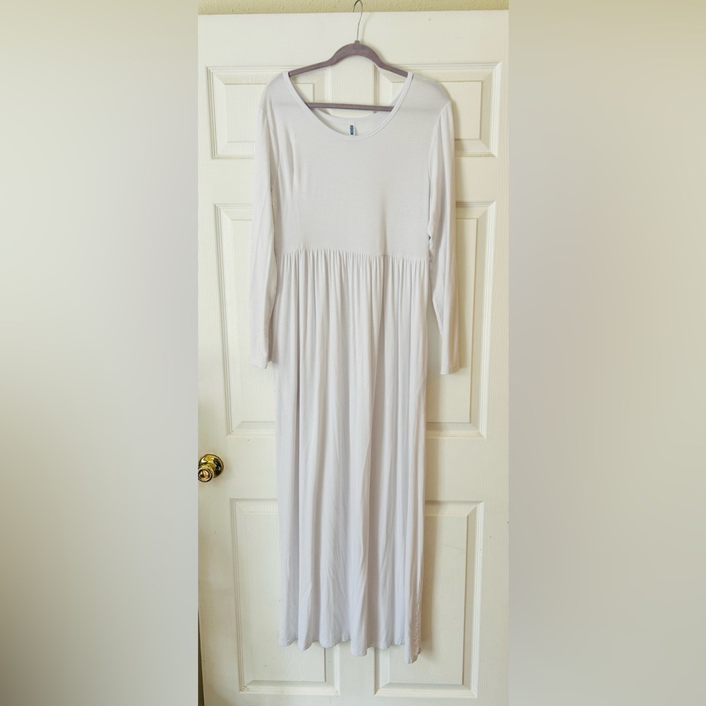 White Long Sleeve Maxi Dress